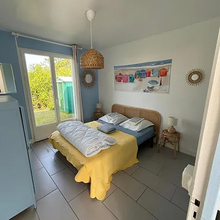 C'est Maison Bleue, Juste A Cote De La Plage... בית נופש ברנוויל-קרטרט